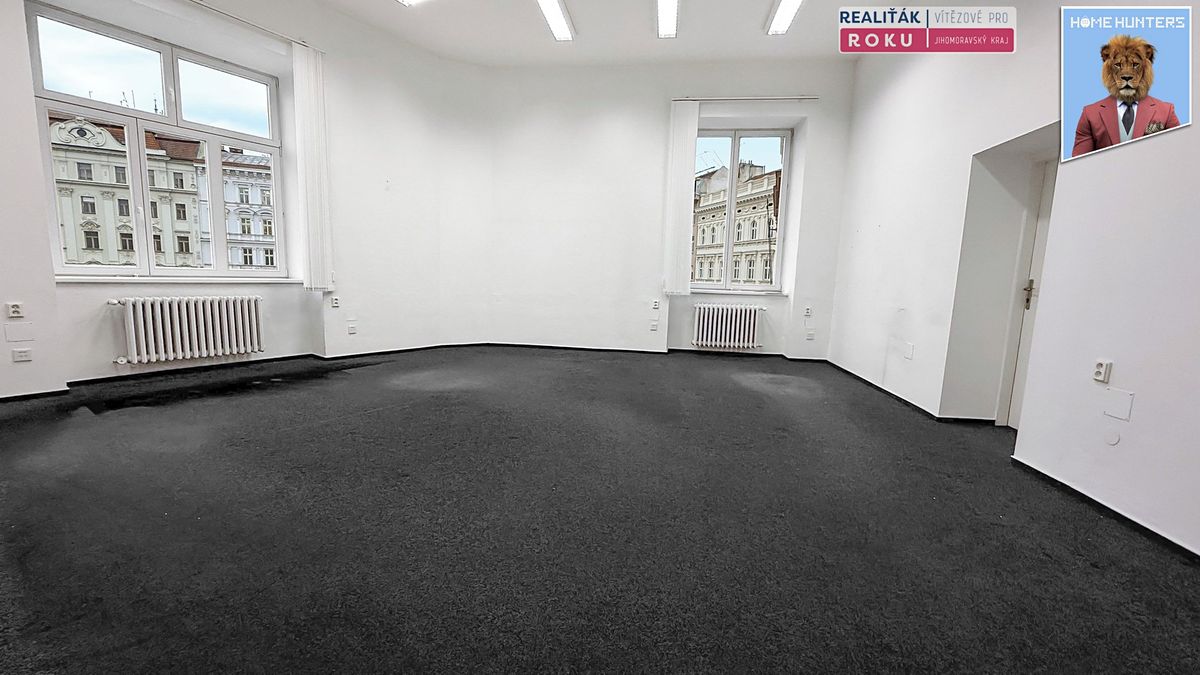 Pronájem kanceláře 70 m² – fotografie 3