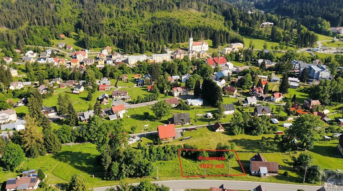 Prodej stavebního pozemku 1021 m² – fotografie 2