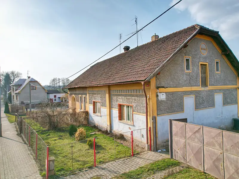 Prodej rodinného domu 105 m², pozemek 768 m², Lišany – náhled fotky 1