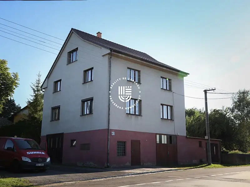 Prodej vícegeneračního domu 383 m², pozemek 225 m², Jesenice – náhled fotky 3
