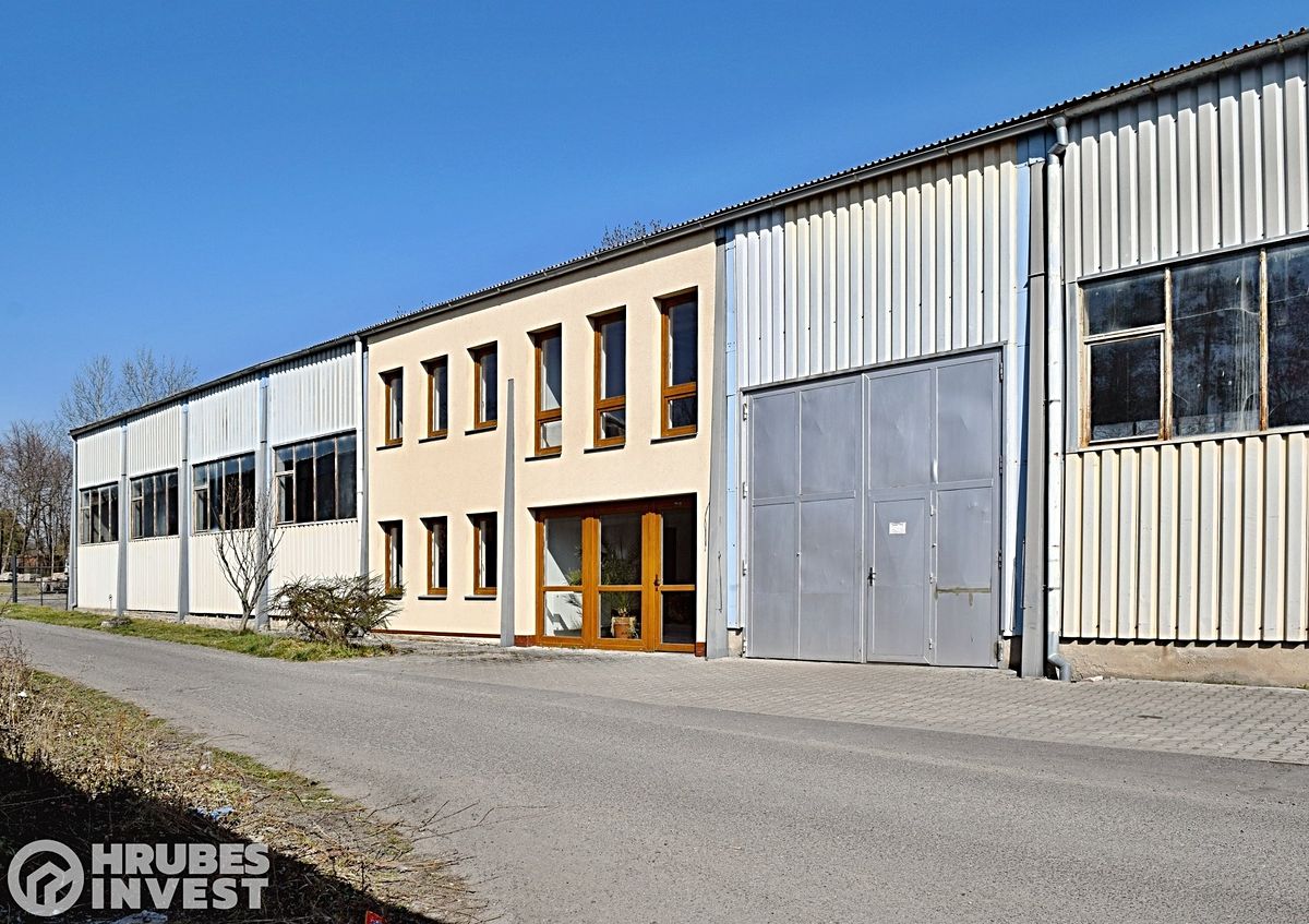 Prodej výrobní haly, prostoru 996 m²