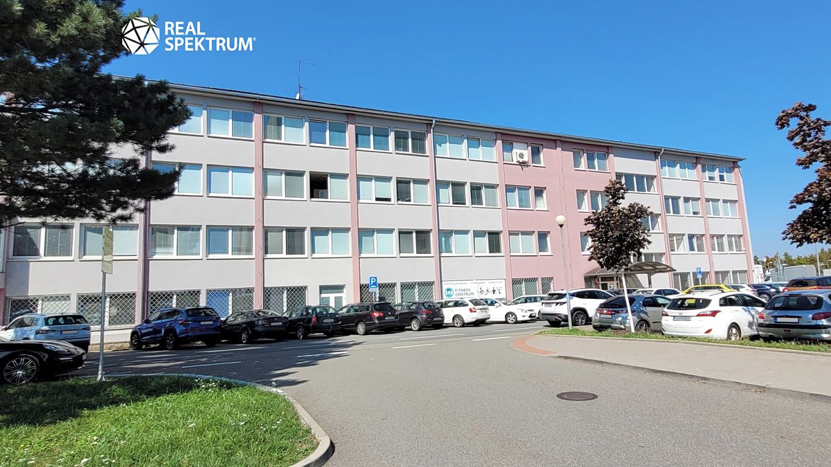 Pronájem kanceláře 163 m² – fotografie 3