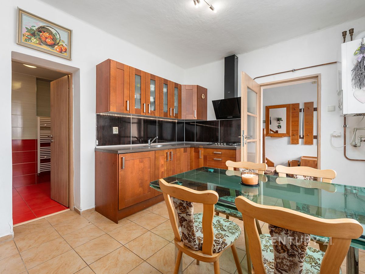 Prodej rodinného domu 128 m², pozemek 290 m² – fotografie 5