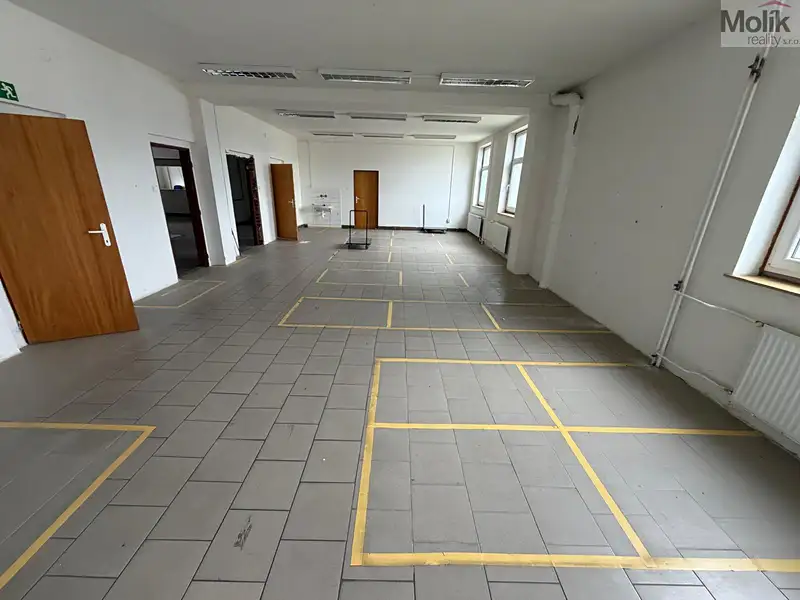 Pronájem skladového prostoru 1150 m², Žatec – náhled fotky 3