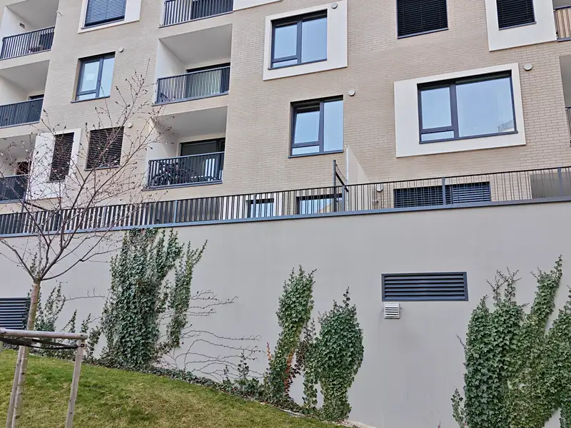 Prodej bytu 2+kk 55 m², Praha – náhled fotky 1