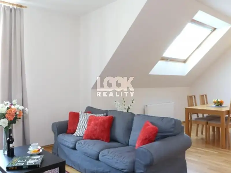 Pronájem bytu 2+kk 70 m², Praha – náhled fotky 3
