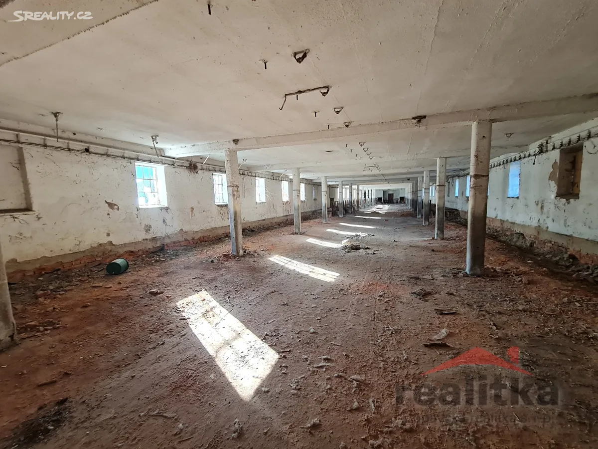 Prodej skladového prostoru 1690 m² – pohled 5