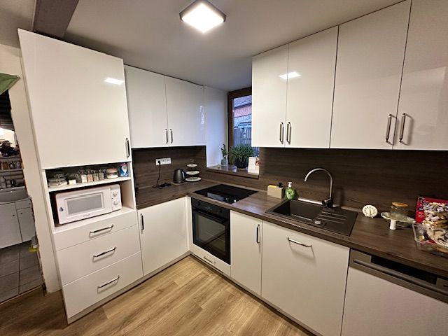 Prodej rodinného domu 140 m², pozemek 162 m² – fotografie 2