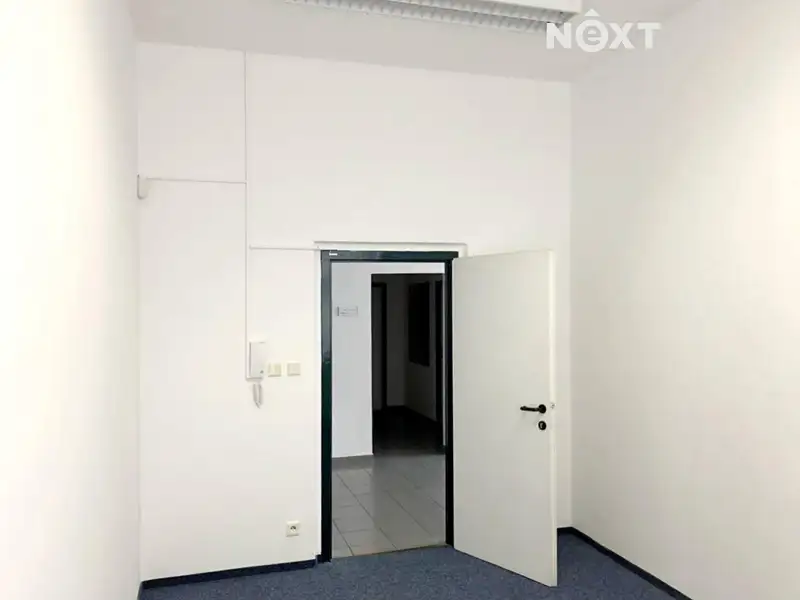 Pronájem kanceláře 17 m², Praha – náhled fotky 2