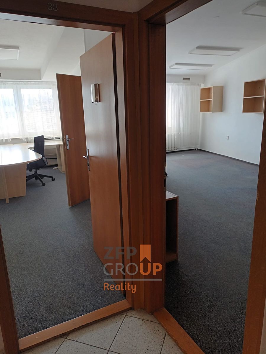Prodej kanceláře 1059 m² – fotografie 3