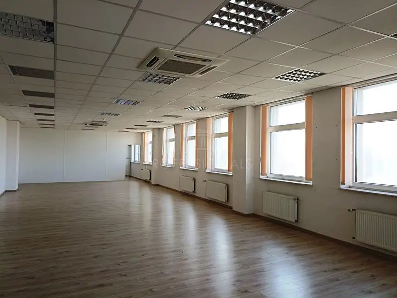 Pronájem obchodního prostoru 1058 m², Čestlice – náhled fotky 3