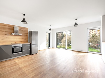 Pronájem bytu 3+kk 68 m²
