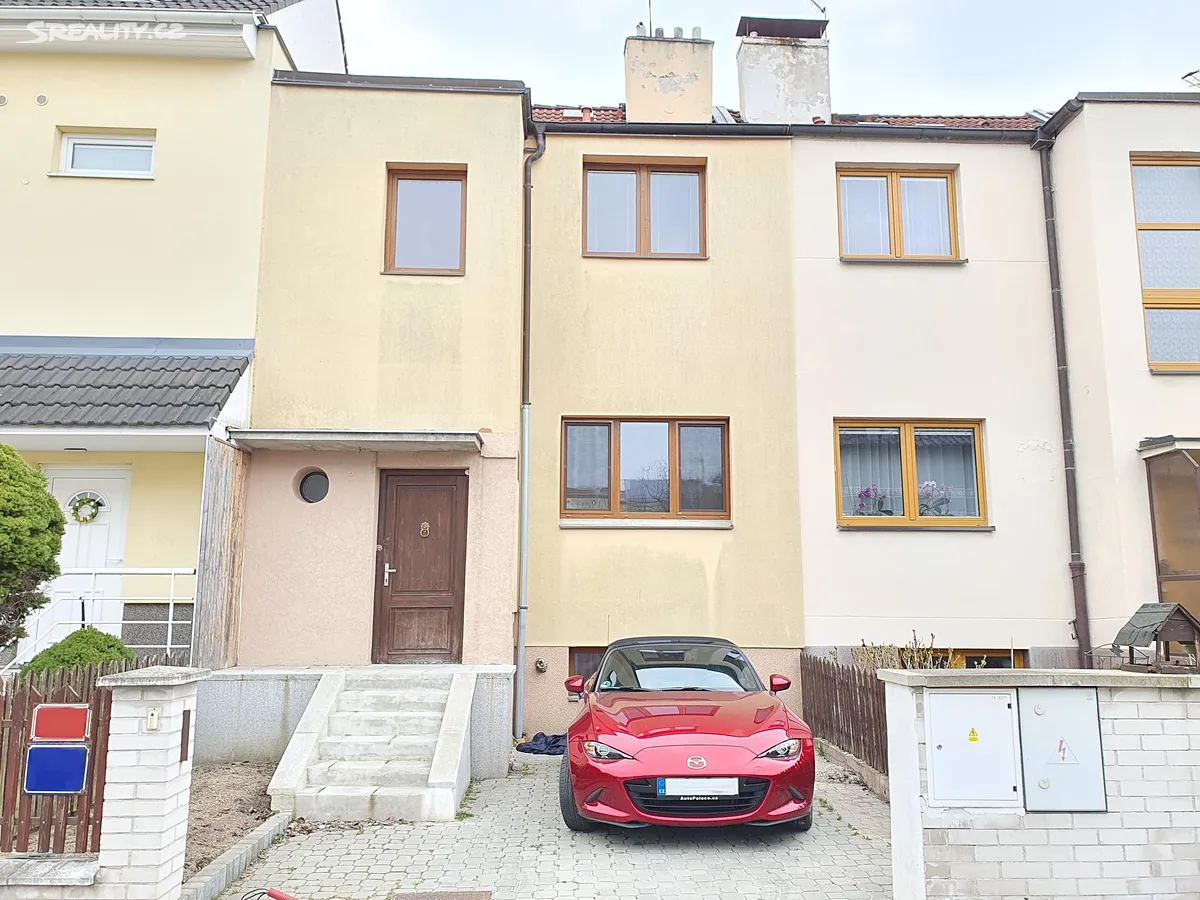 Prodej rodinného domu 100 m², pozemek 146 m², Praha