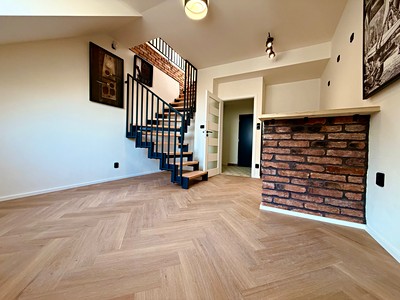 Pronájem bytu 2+kk 63 m² (Mezonet)