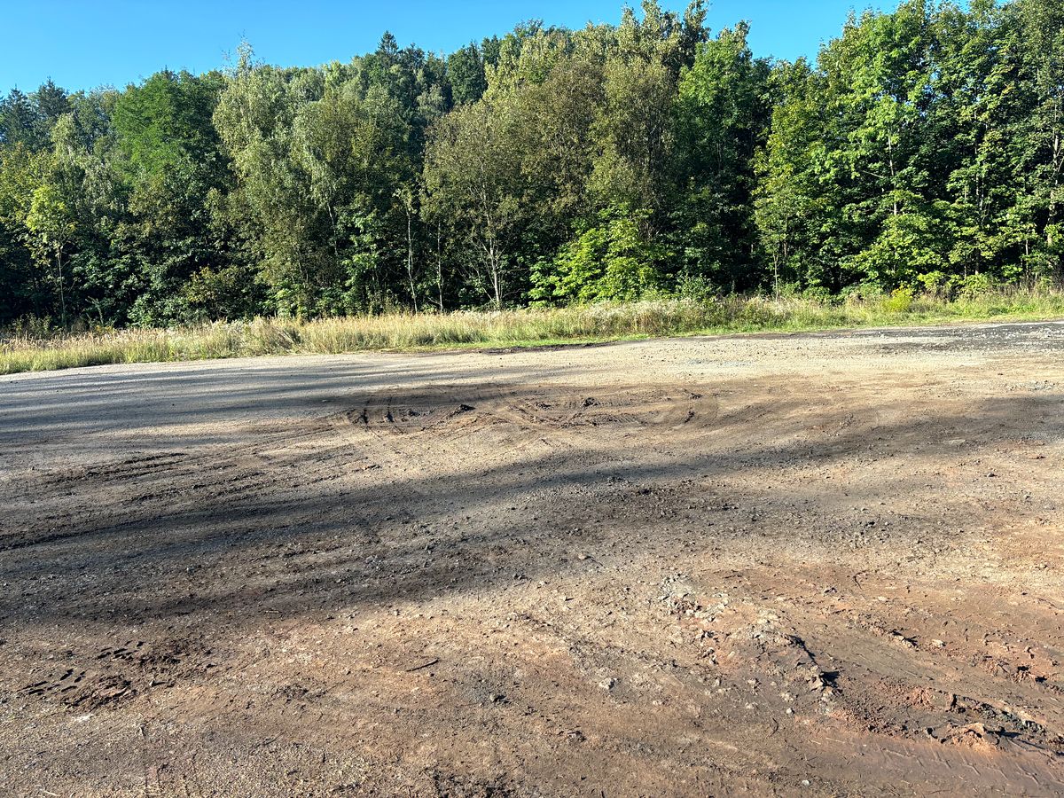 Pronájem komerčního pozemku 2000 m² – fotografie 5