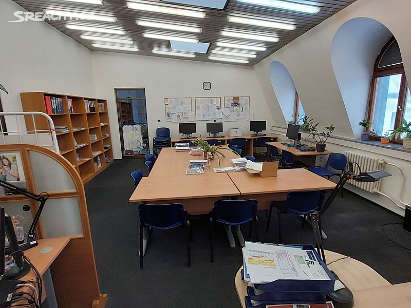 Pronájem kanceláře 69 m² – pohled 3