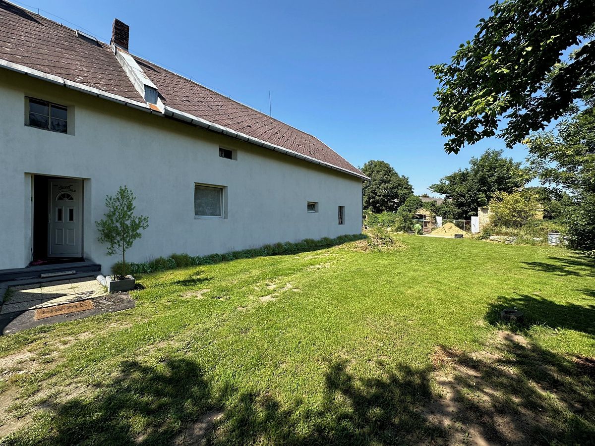 Prodej rodinného domu 180 m², pozemek 3154 m² – fotografie 2
