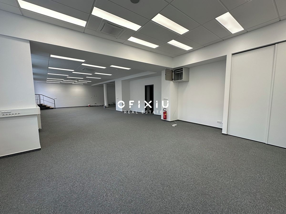 Pronájem kanceláře 153 m²