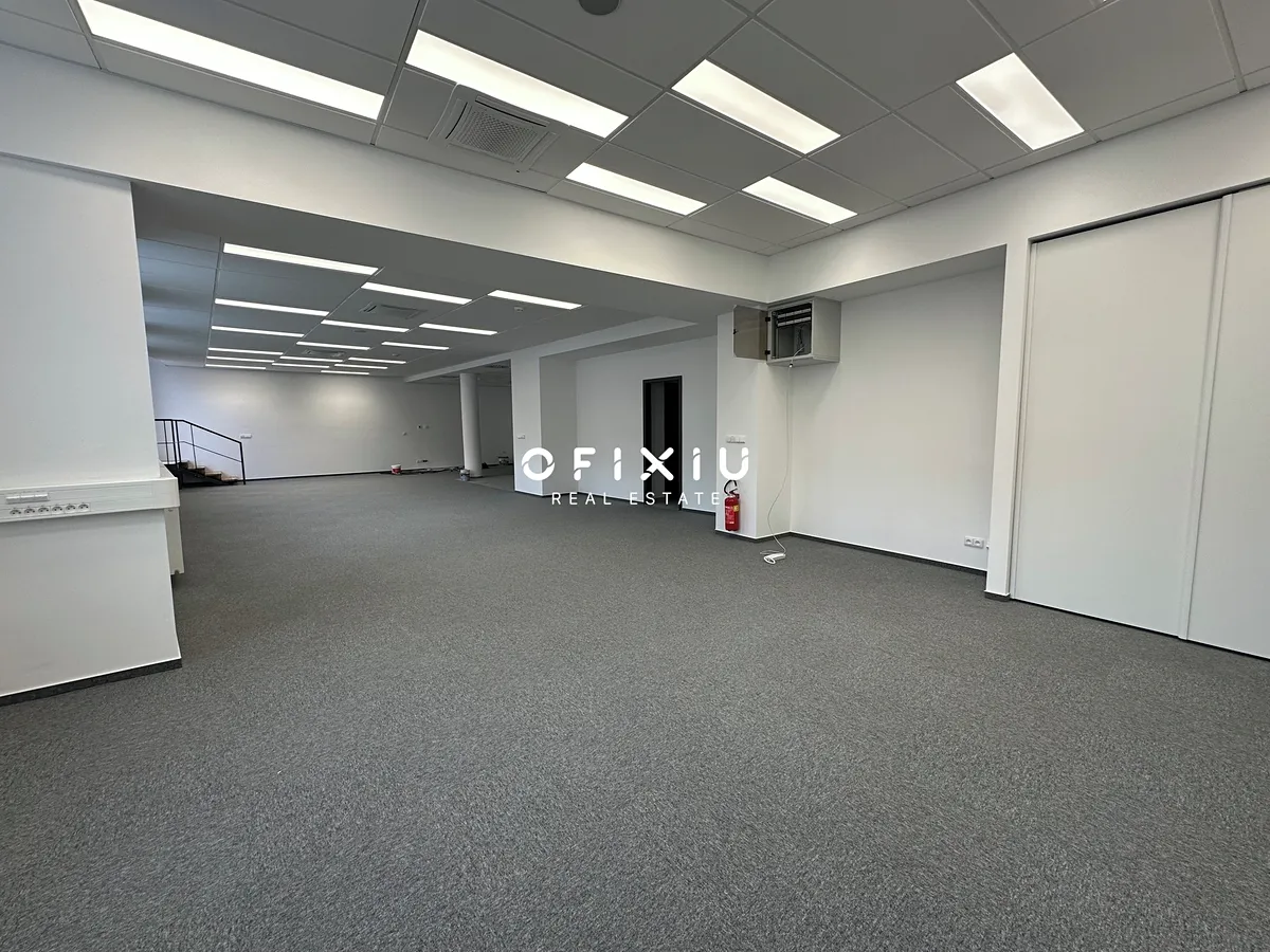 Pronájem kanceláře 153 m²