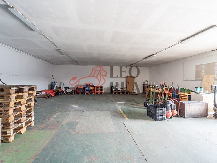 Prodej komerčního prostoru, 443 m² (11 z 21)