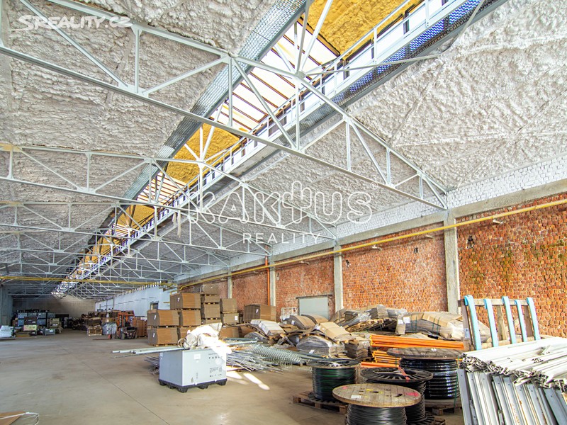 Pronájem výrobní haly, prostoru 1 500 m², Frýdlant nad Ostravicí