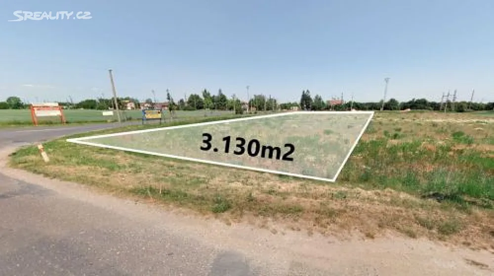 Prodej komerčního pozemku 3130 m², Dřísy