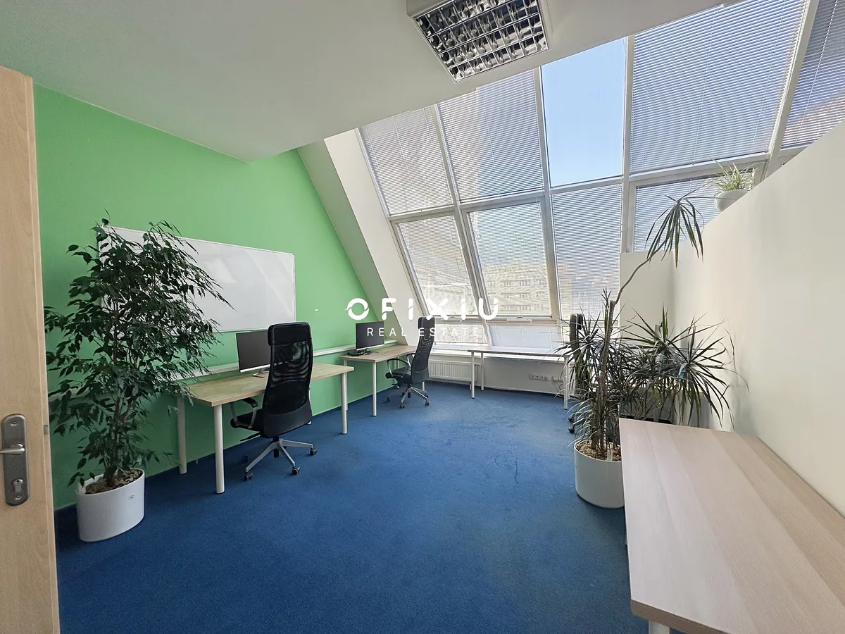 Pronájem kanceláře 141 m²