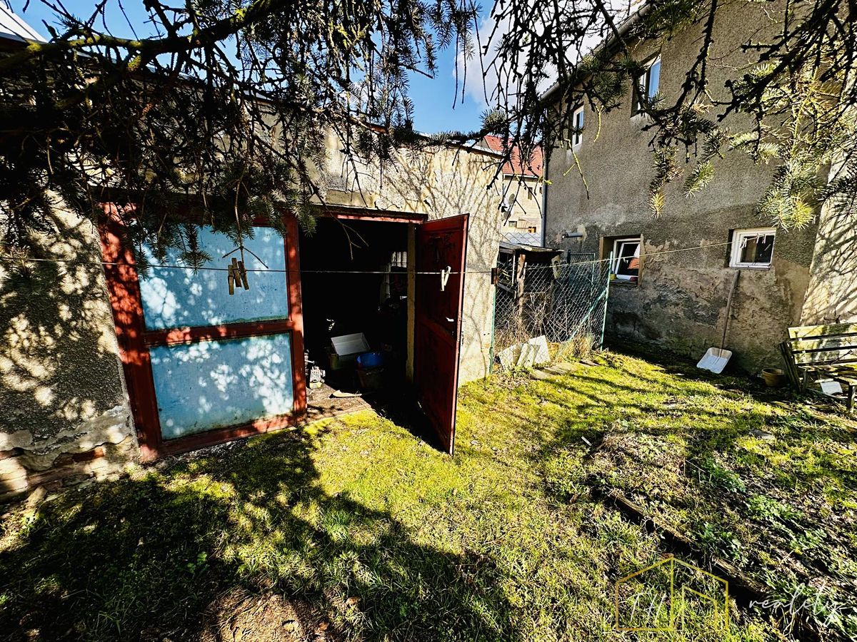 Prodej rodinného domu 120 m², pozemek 399 m² – fotografie 2