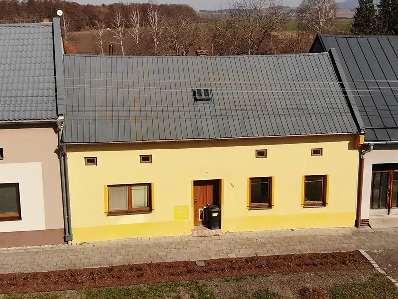Prodej rodinného domu 90 m², pozemek 1311 m², Holešov – náhled fotky 2