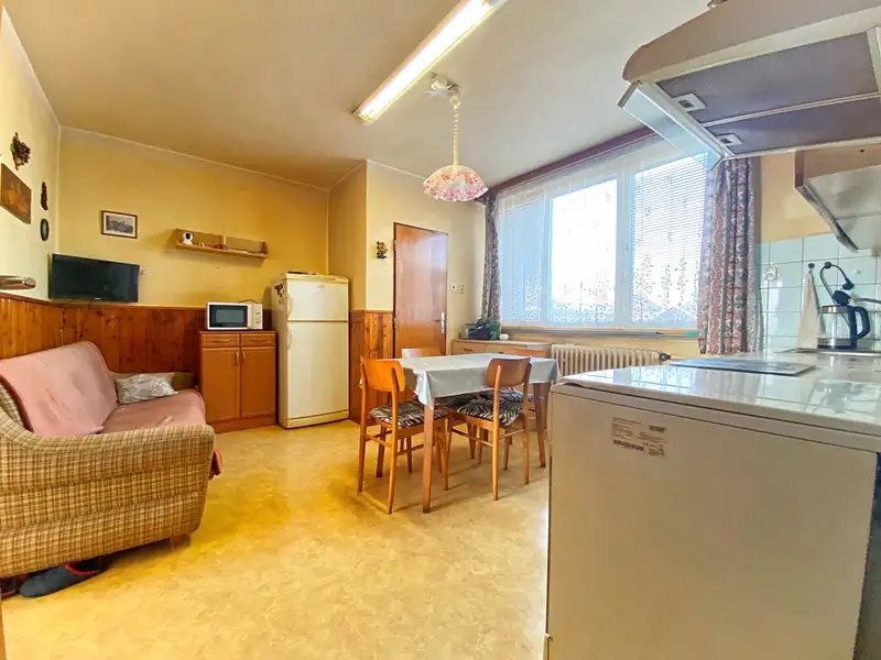 Prodej rodinného domu 130 m², pozemek 164 m², Police – náhled fotky 3