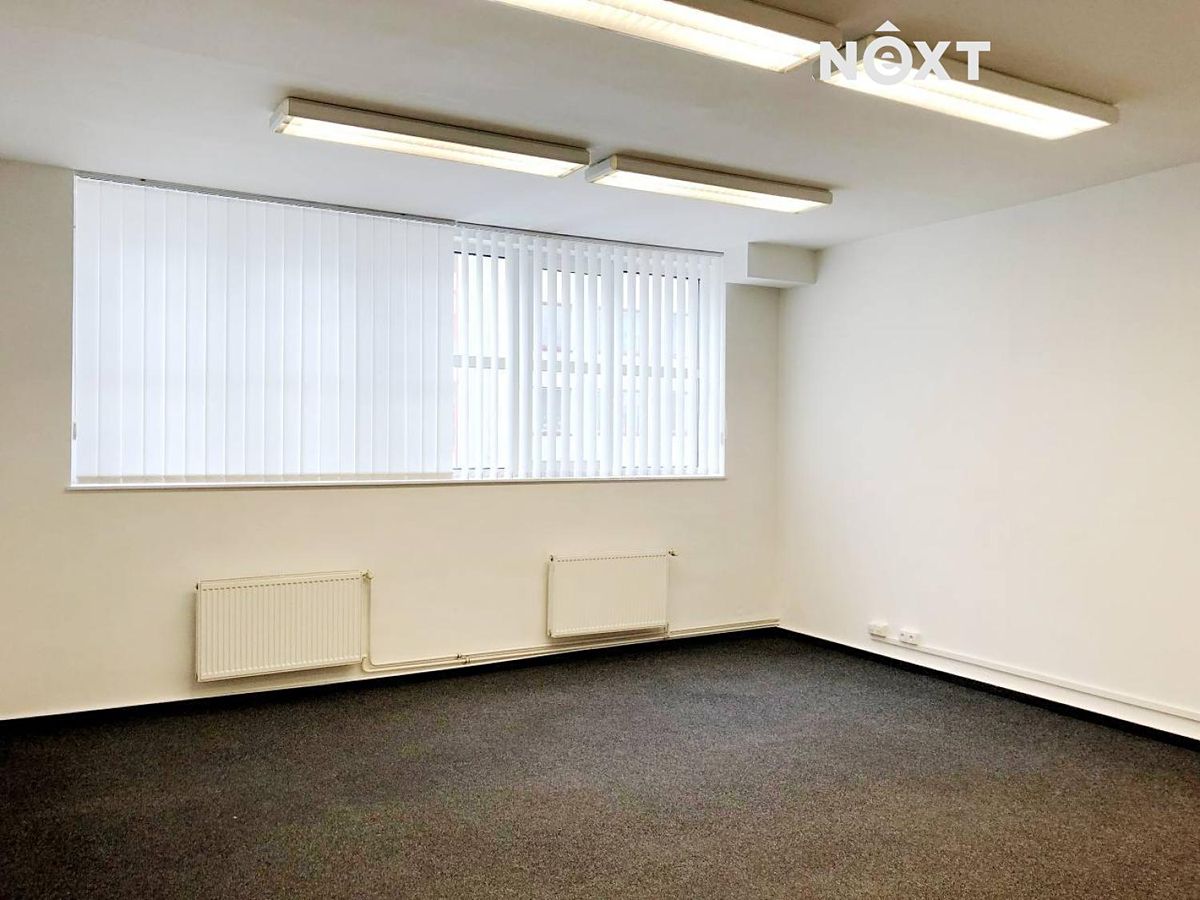 Pronájem kanceláře 38 m² – fotografie 2