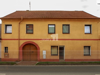 Prodej  rodinného domu 220 m², pozemek 907 m²