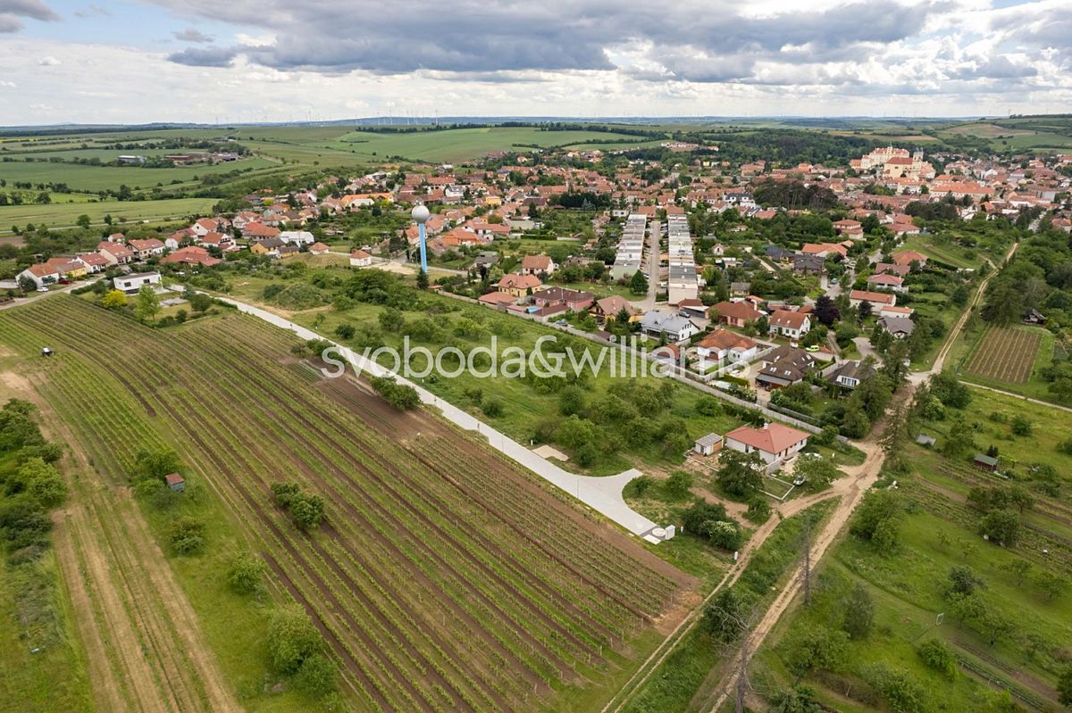 Prodej stavebního pozemku 1346 m² – fotografie 3