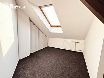 Pronájem kanceláře 120 m² — photo 2