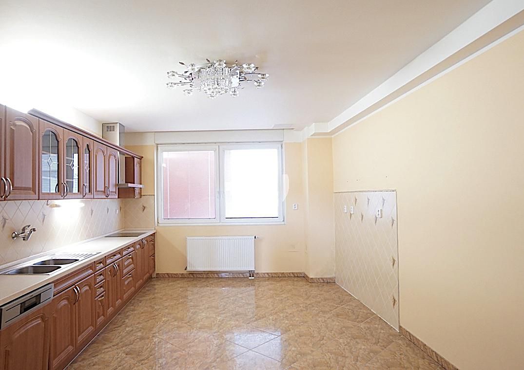 Pronájem kanceláře 199 m² – fotografie 5