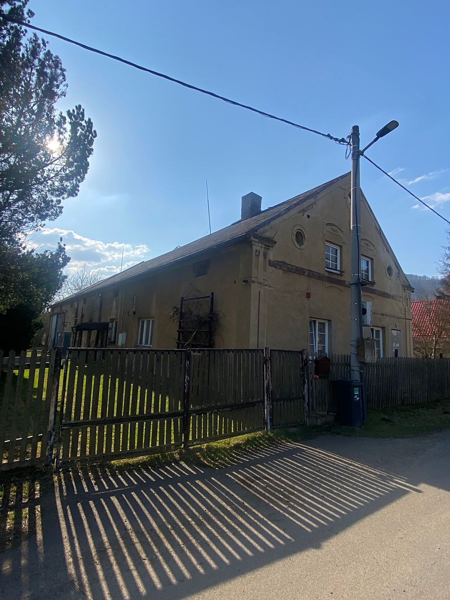 Prodej rodinného domu 369 m², pozemek 1800 m²