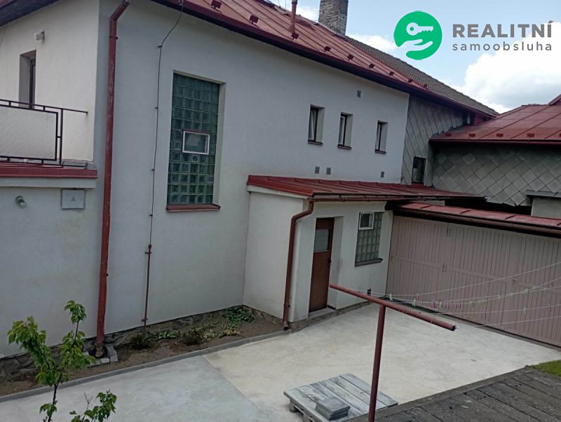 Prodej rodinného domu 590 m², pozemek 234 m² – fotografie 5
