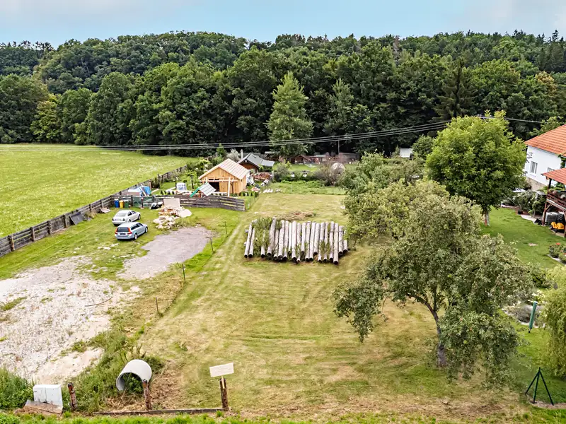 Prodej stavebního pozemku 1949 m², Boršov nad Vltavou – náhled fotky 2