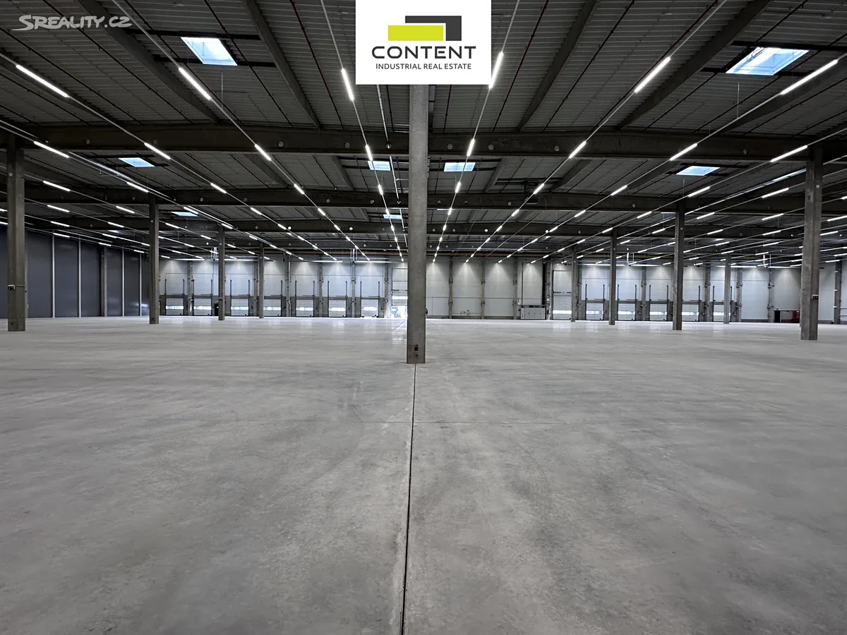 Pronájem skladového prostoru 7823 m², Pardubice