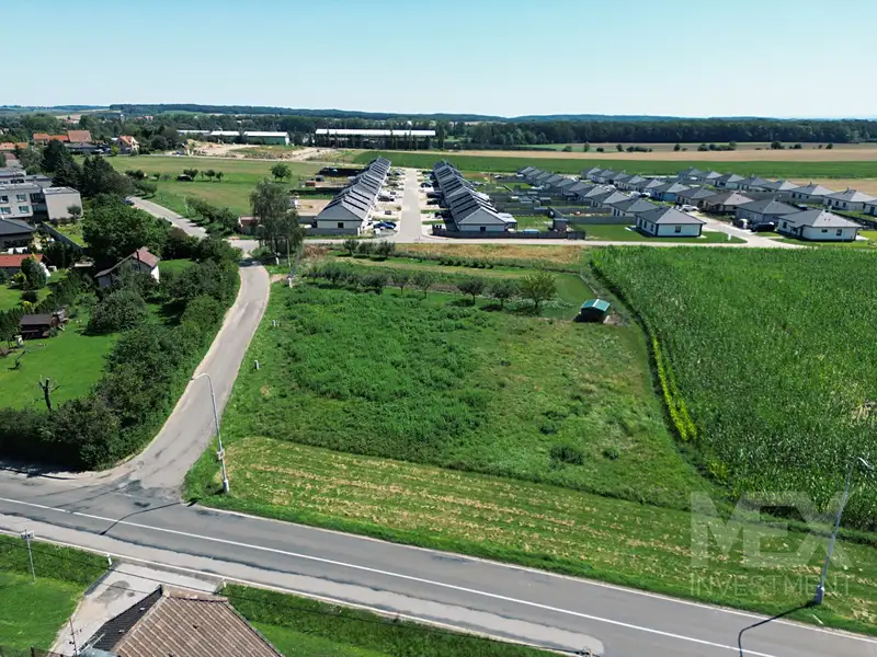 Prodej stavebního pozemku 941 m², Nechanice – náhled fotky 3