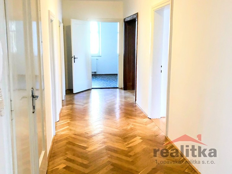 Wohnung 4+1 zur Miete, 160 m² (11 von 15)
