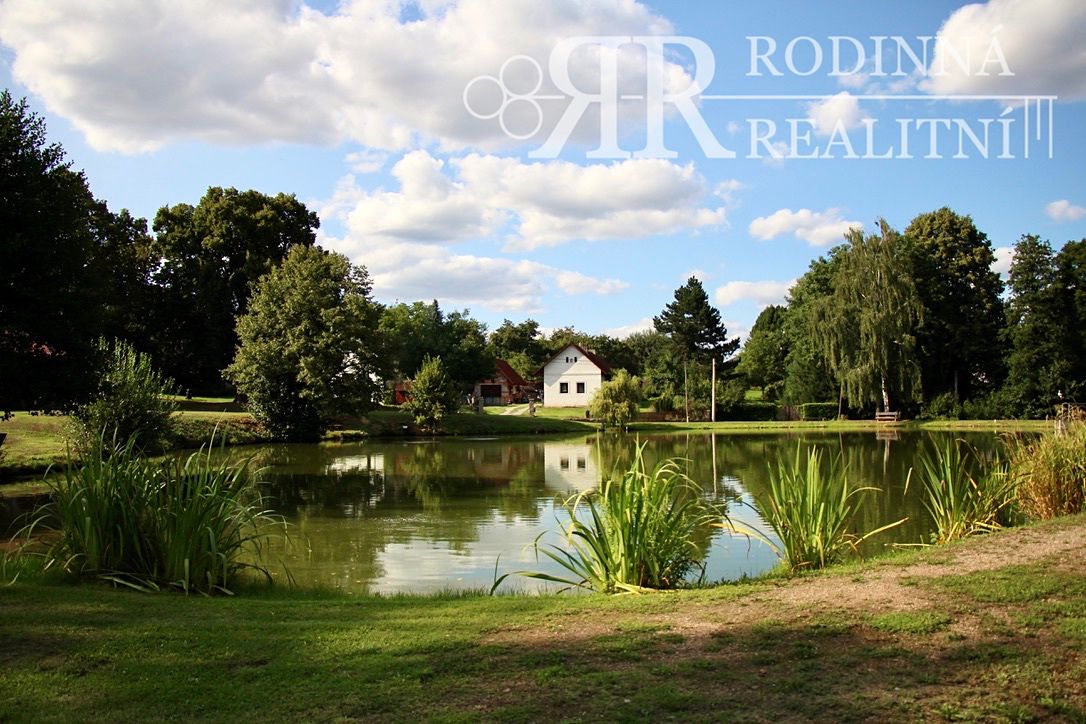 Prodej rodinného domu 160 m², pozemek 3130 m² – fotografie 2