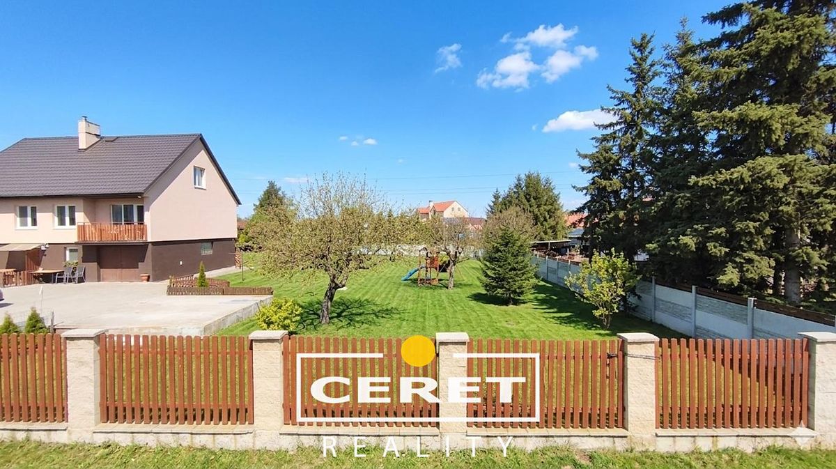 Prodej stavebního pozemku 824 m², Krásný Dvůr – fotka 1 z 3