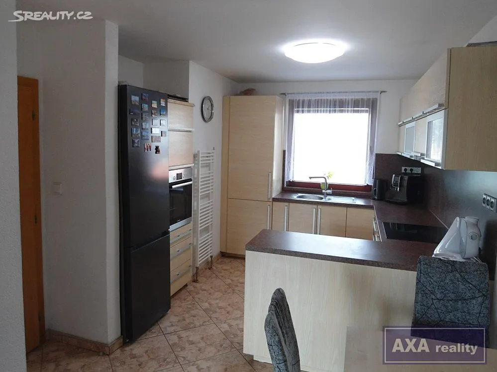 Prodej rodinného domu 145 m², pozemek 517 m² – pohled 4