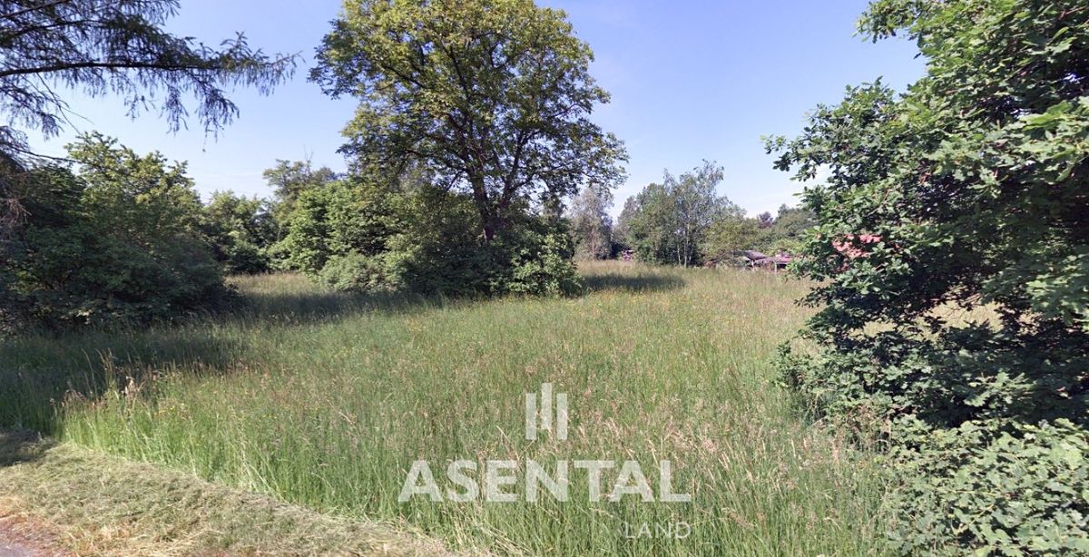 Prodej komerčního pozemku 7253 m²