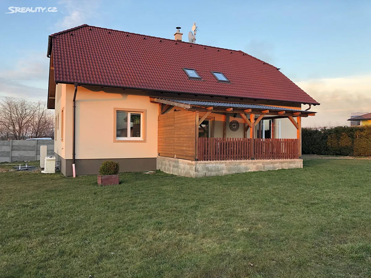 Prodej rodinného domu 135 m², pozemek 1356 m²