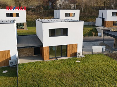 Prodej  projektu na klíč 115 m², pozemek 261 m²