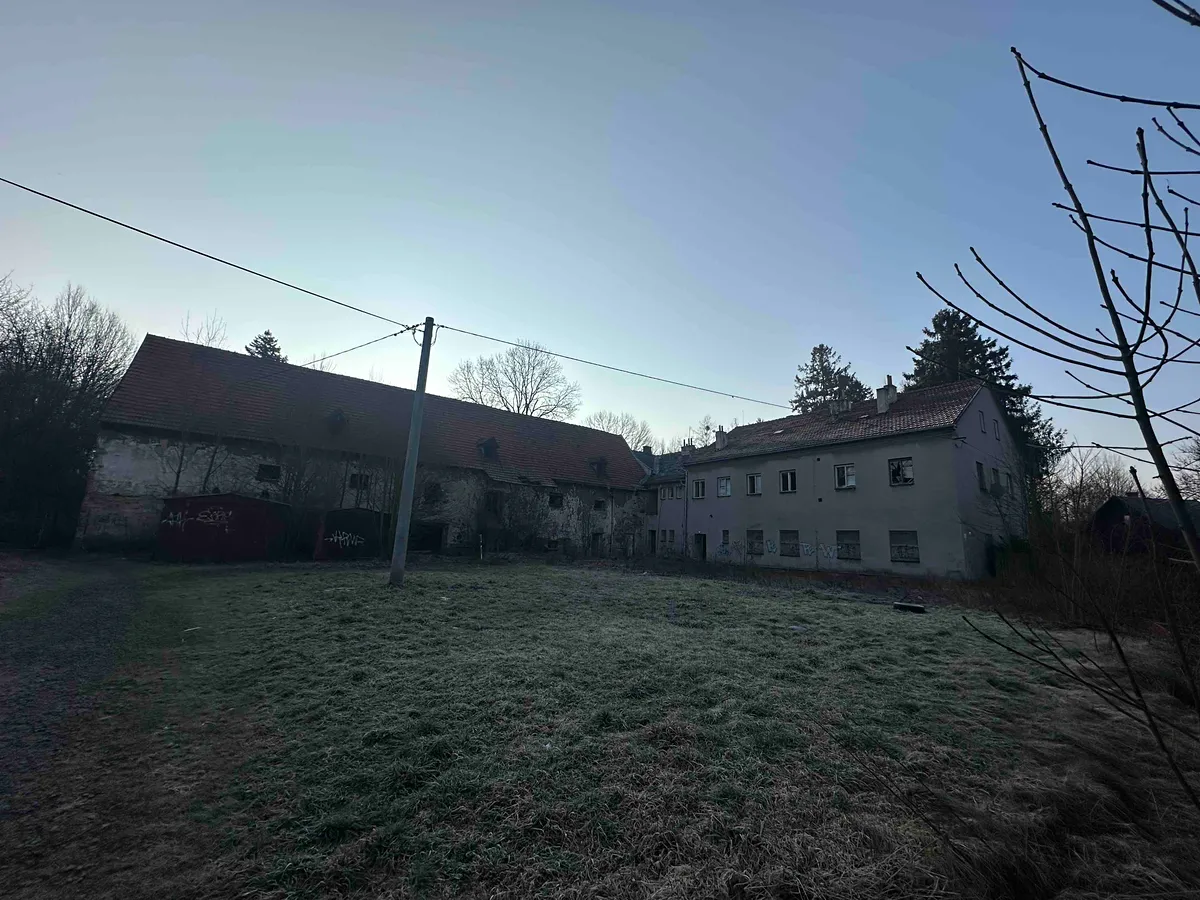 Prodej specifického typu nemovitosti 1207 m²