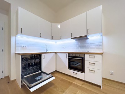 Pronájem bytu 3+kk 68 m² (Jednopodlažní)