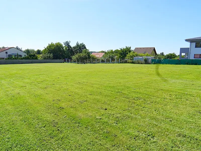 Prodej stavebního pozemku 2573 m², Libeř – náhled fotky 2